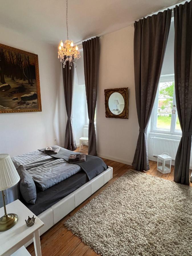 Schloss Grabow, Resting Place & A Luxury Piano Collection Resort, Prignitz Brandenburg Grabow  Экстерьер фото